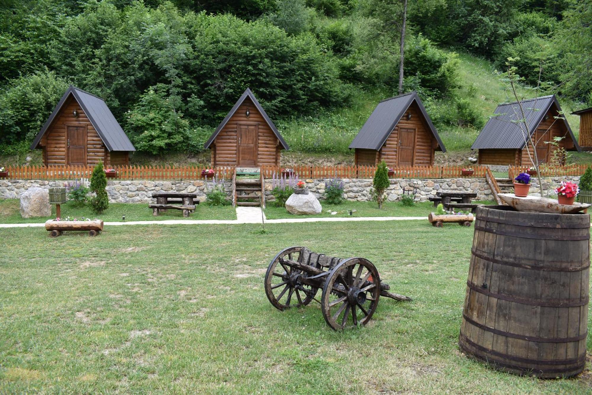 Gradine - Katun Kamp Villa Plav Rum bild